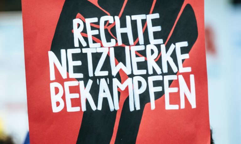 Verfassungsschutzbericht 2025: Rechtsextremismus wird jünger – Senat lässt die Jugend im Stich